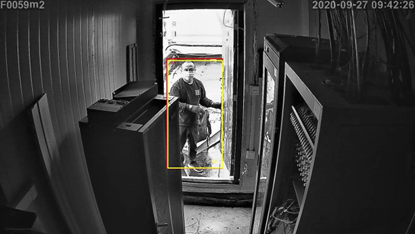 AI人形分析監控系統畫面 AI人形分析監控系統畫面